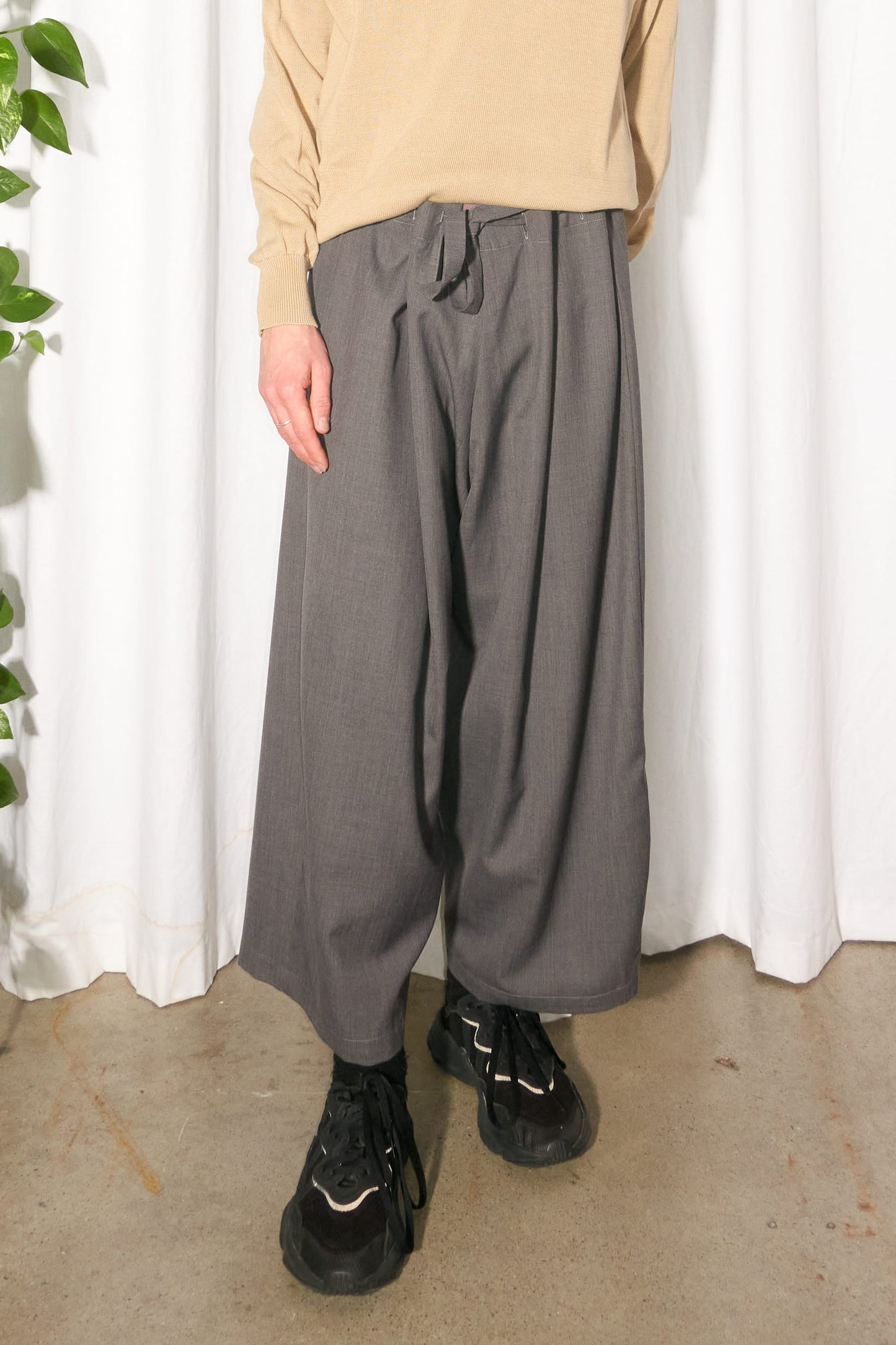 Jason van Hamburg paperbag wool trousers